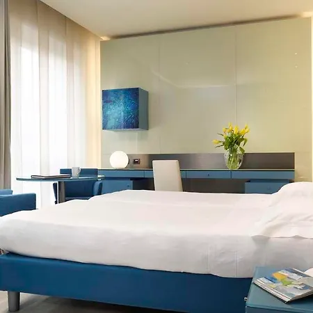 Hotell Centro 4*