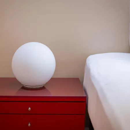أونا سنترو 4* بولونيا